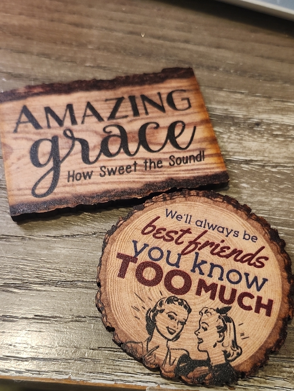 Wooden Plaques Magnets Set